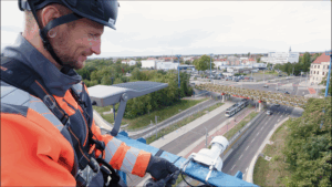 Baustellenkamera Montage am 30 m Mast